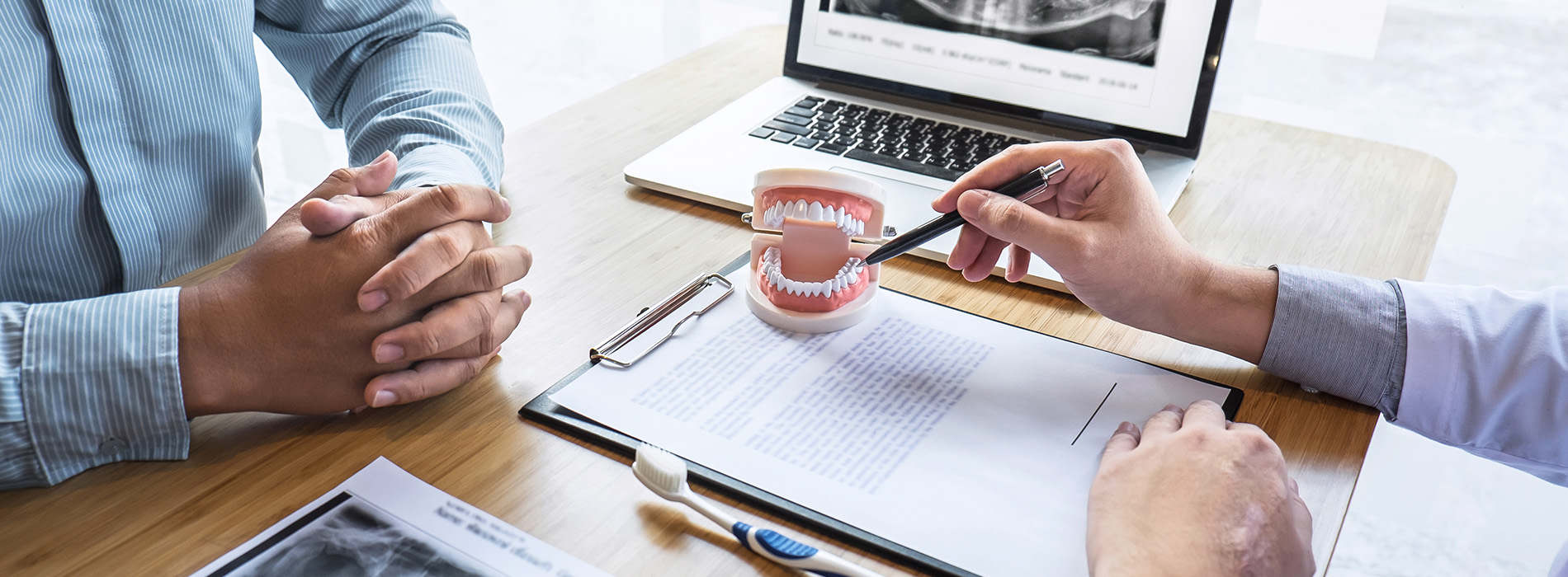 Cosmetic Dental Office 31329